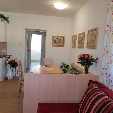 Villa Lilly - Luxus Appartements Im Villenviertel Bad Ischl Exterior photo